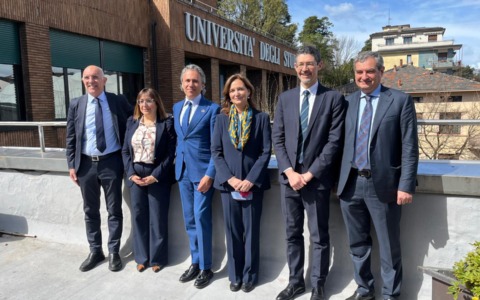 Firmato l’accordo tra Università e Camera di Commercio