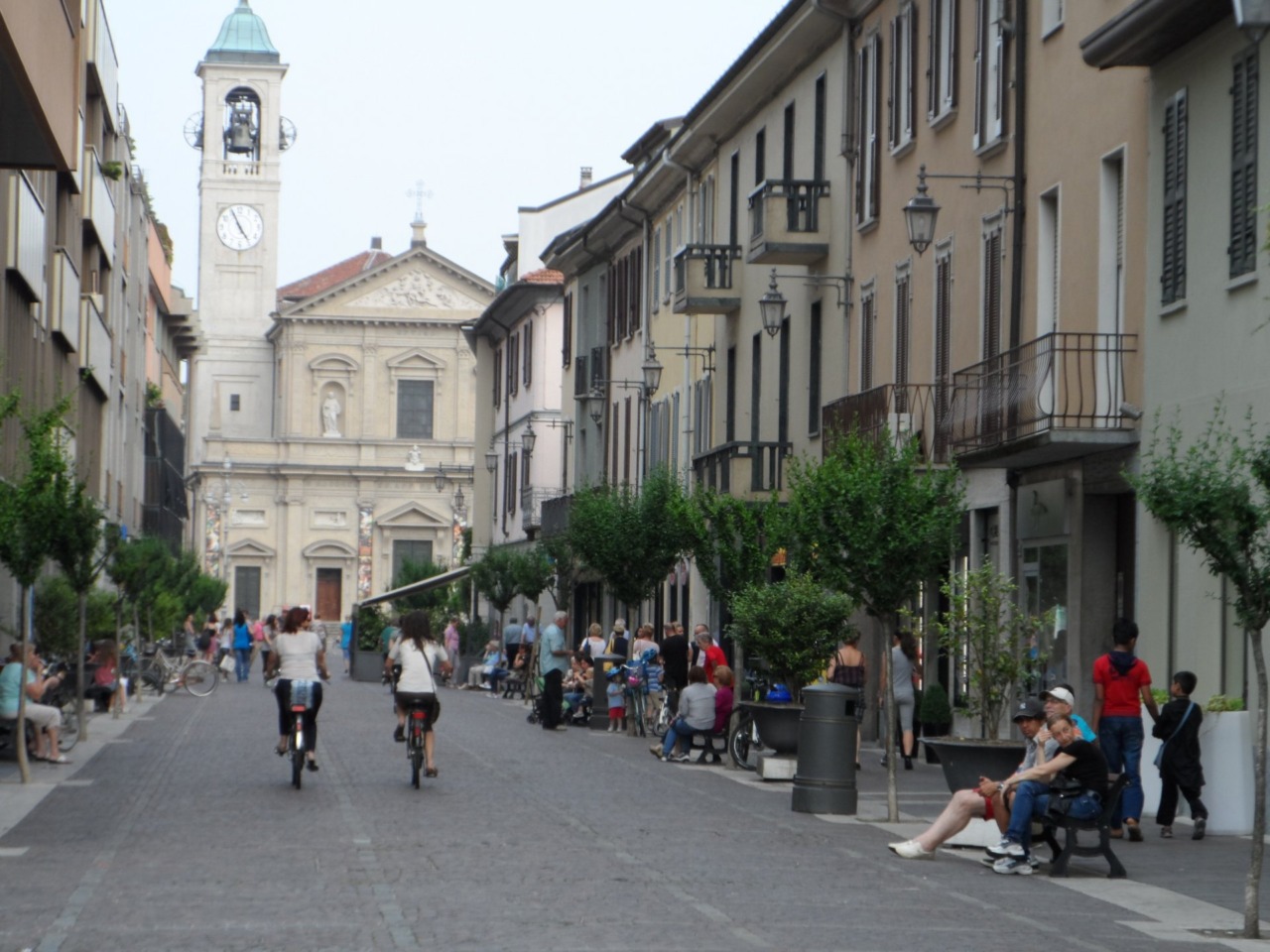 Il Comune di Saronno coinvolge i commercianti per valutare esigenze e prospettive