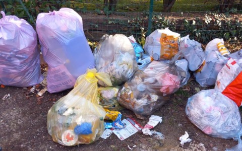 La Polizia locale di Mozzate intensifica i controlli sui rifiuti