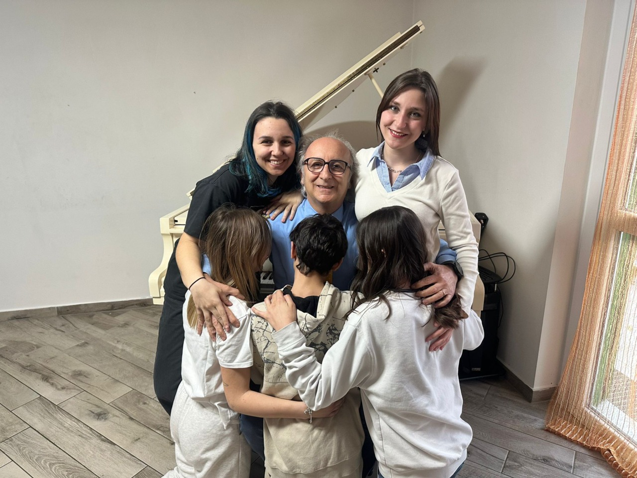 Vincenzo Esposito, Direttore dell’ufficio postale e padre eccezionale