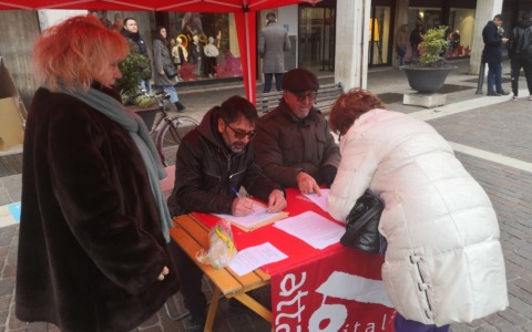 Attac Saronno partecipa alla protesta per la Sanità pubblica