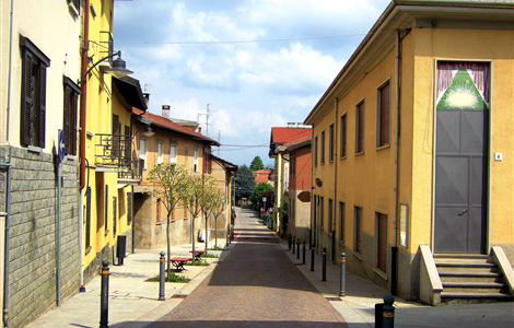 Fratelli di Carnago attaccano Forza Italia: “Qual è il costo del consigliere Benzi?”