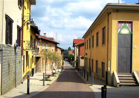 Fratelli di Carnago attaccano Forza Italia: “Qual è il costo del consigliere Benzi?”
