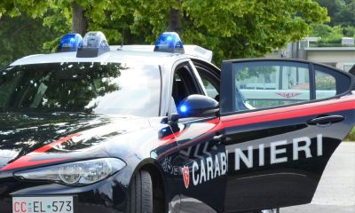Giovane pusher arrestato con cocaina in bocca e calzini