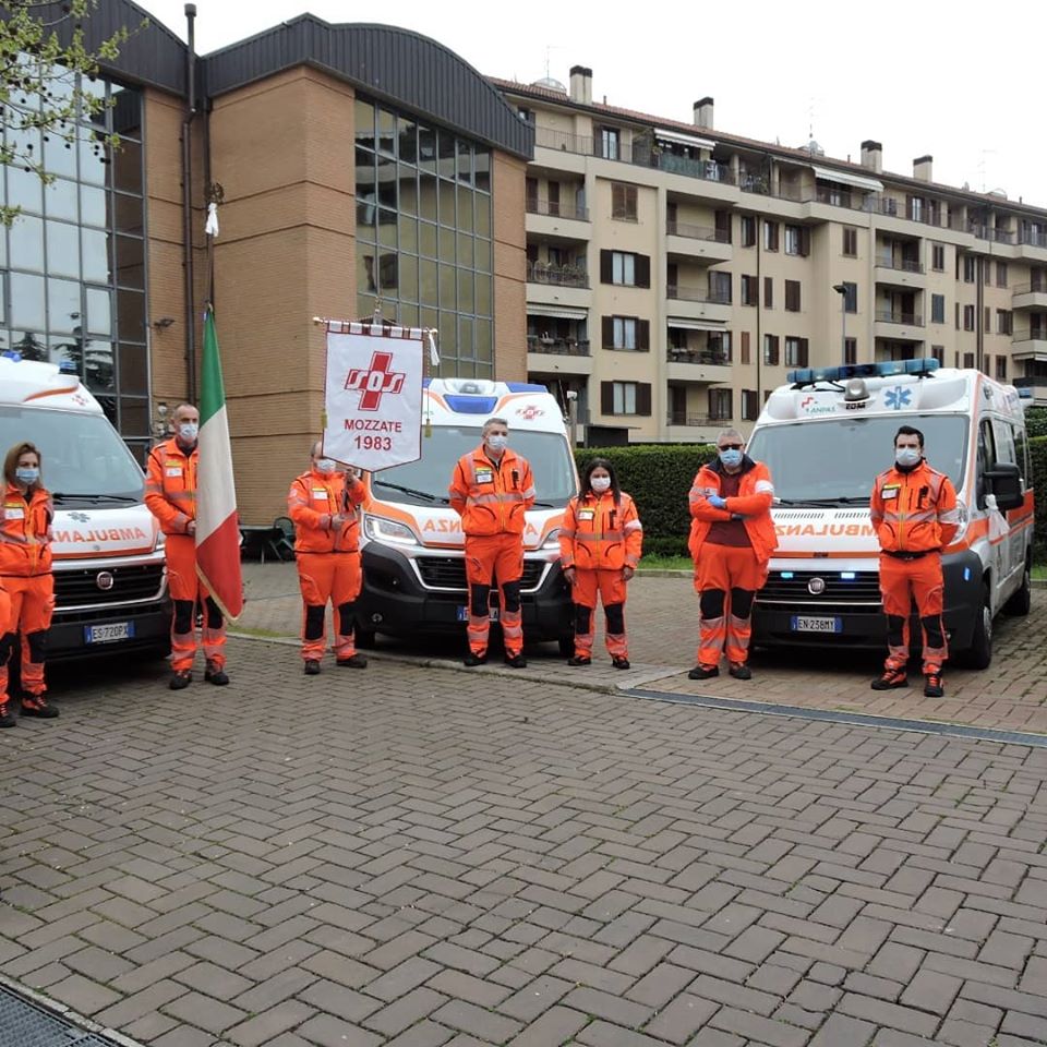 Il Sos insegna l’uso del defibrillatore