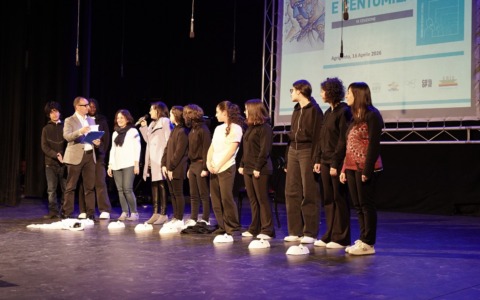 La scuola Aldo Moro di Cislago premiata per il contrasto al bullismo