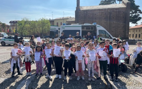 Lezioni di educazione stradale per gli alunni della primaria Mazzini di Cislago