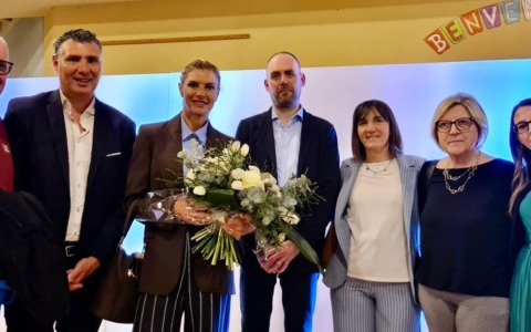 Martina Colombari al dibattito su benessere e solidarietà