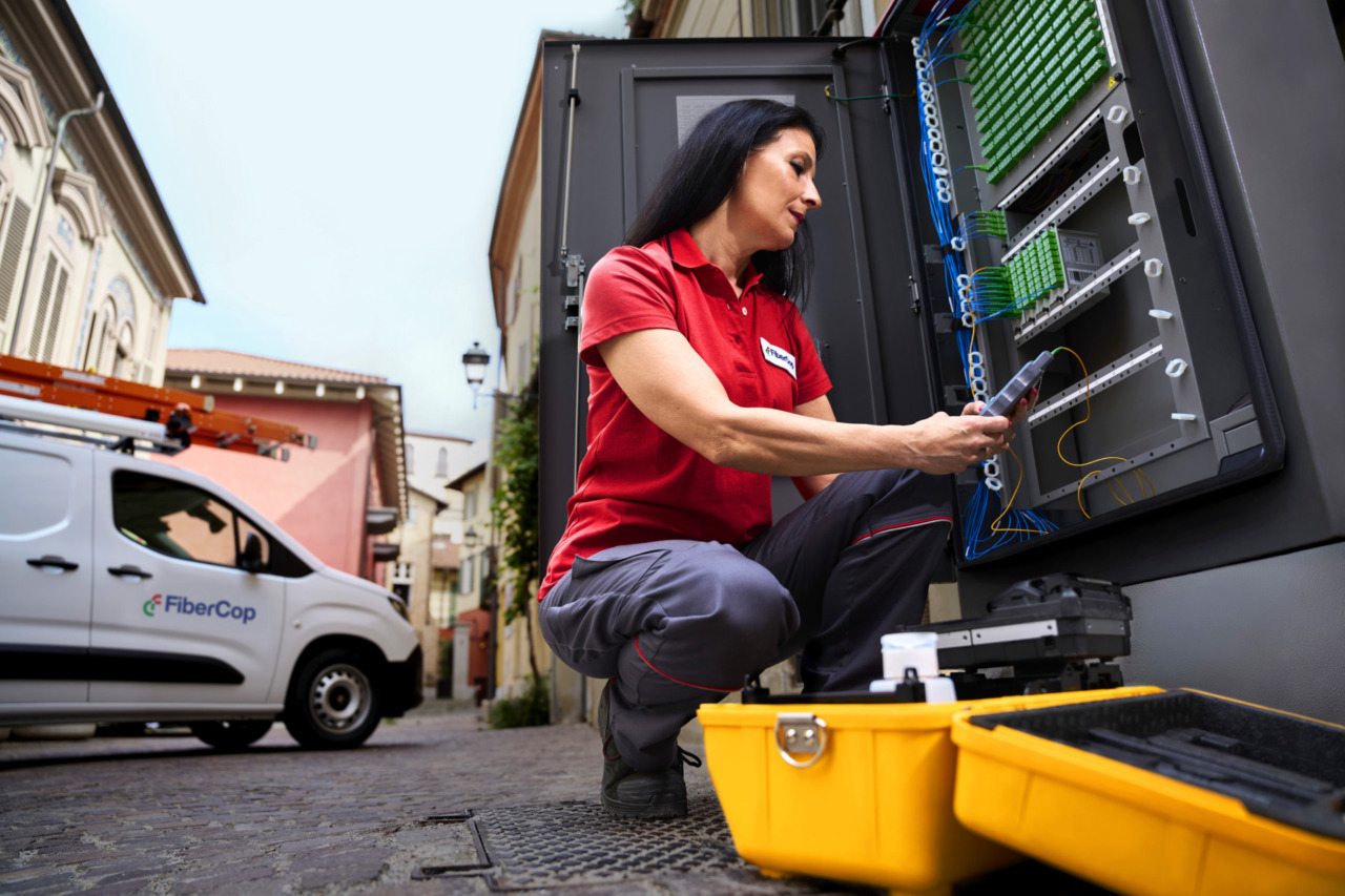 Partono i lavori per la rete Fibercop a Caronno Pertusella
