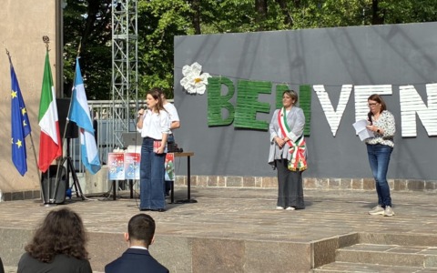 Saronno festeggia i giovani che compiono 18 anni