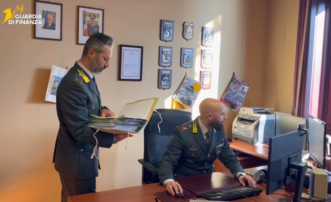 Smantellata rete di truffatori di auto di lusso tra Italia e Polonia