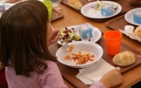 Venegono, nuove richieste di autorefezione da 40 famiglie