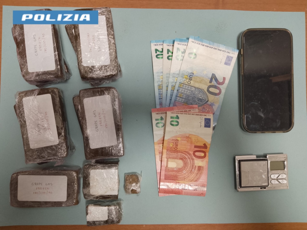 Arrestato un 34enne per spaccio di hashish a Varese