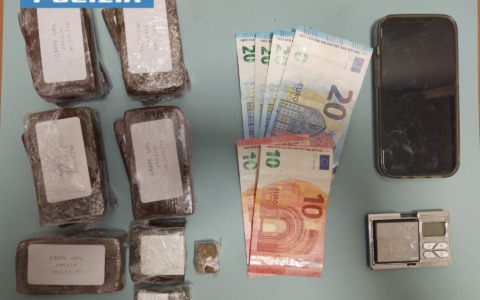 Arrestato un 34enne per spaccio di hashish a Varese