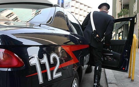 Furto in casa mentre la proprietaria è in Rsa: tre arresti