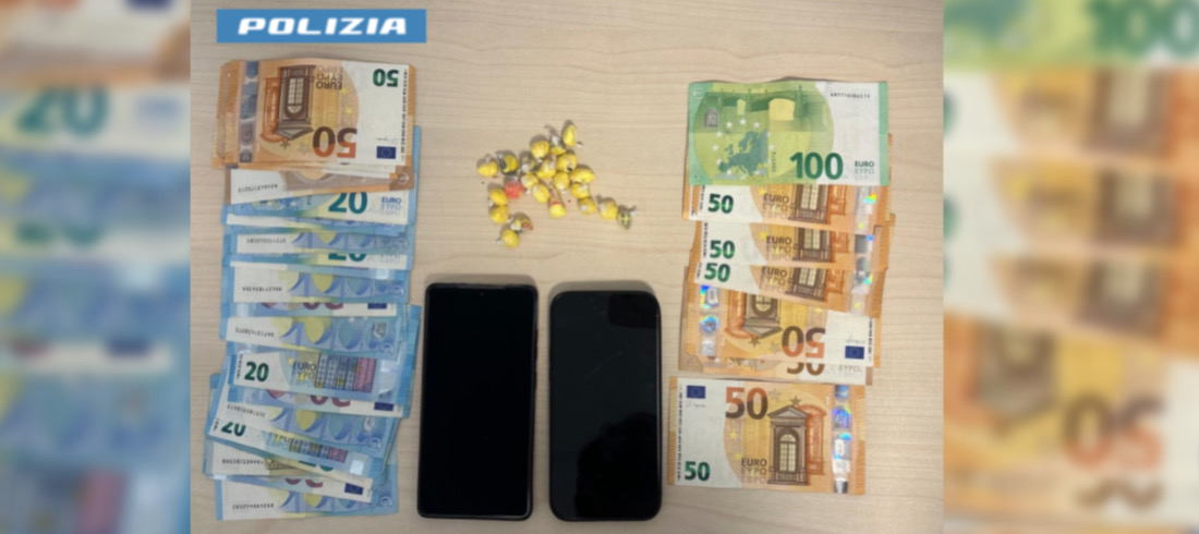 Arresto di un pusher con 22 dosi di cocaina e mille euro in contanti