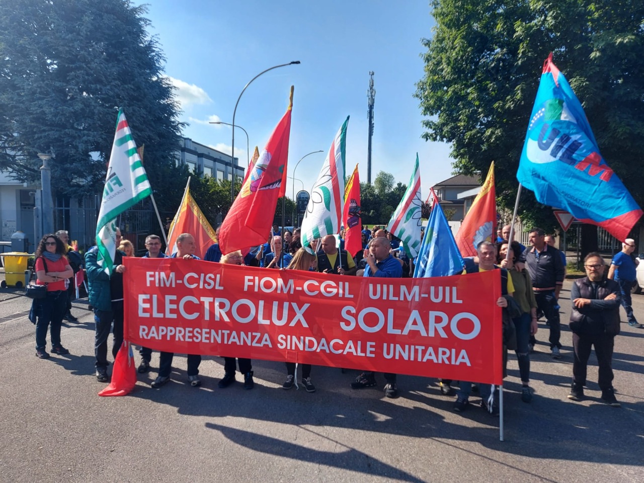 Crisi Electrolux, corteo e assemblea pubblica contro i licenziamenti