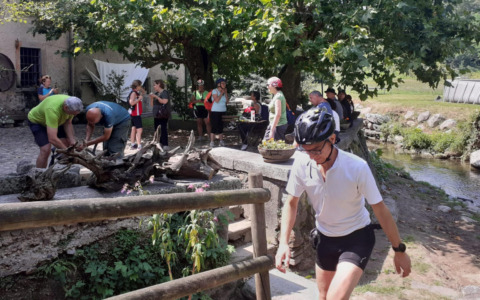 Escursione in bicicletta dal Mulino del Trotto a Castiglione Olona