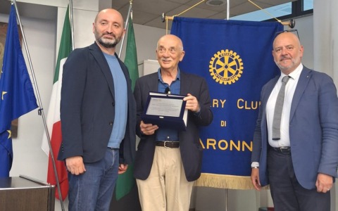 Il dottor Montrasio riceve il “Premio professionalità 2026”