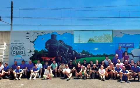 Il successo di «Drèe al cerv» e il nuovo murale per il paese