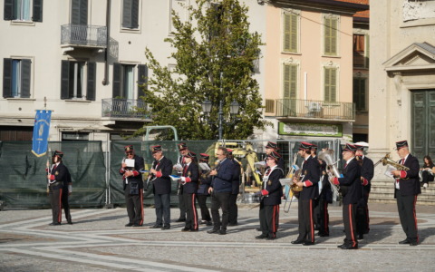 Le bande animano il centro di Saronno