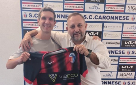 Federico Corno conferma il suo impegno alla Caronnese: “La mia missione continua”