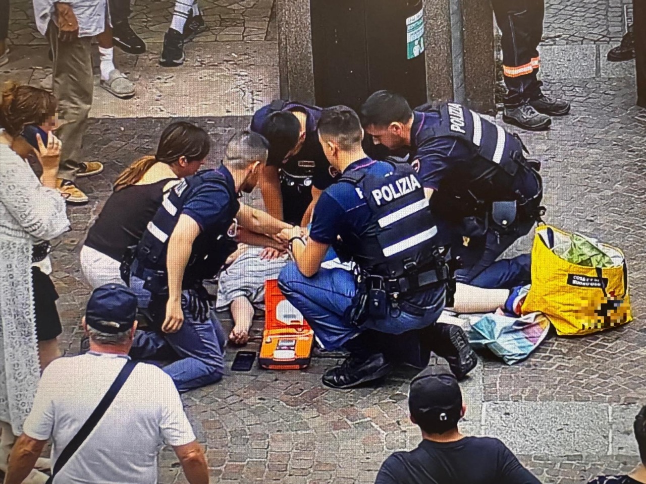 Intervento della Polizia salva un’anziana colpita da malore