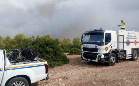 La Provincia di Como mobilitata per spegnere gli incendi nel Gargano