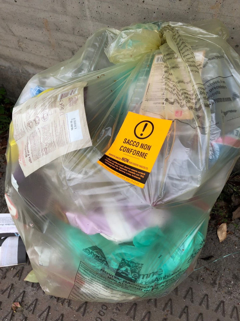 Le capsule del caffè in alluminio ora nel sacco giallo