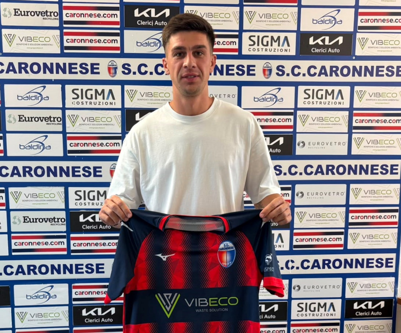 Nico Cocuz si unisce alla Caronnese, nuovo rinforzo a centrocampo