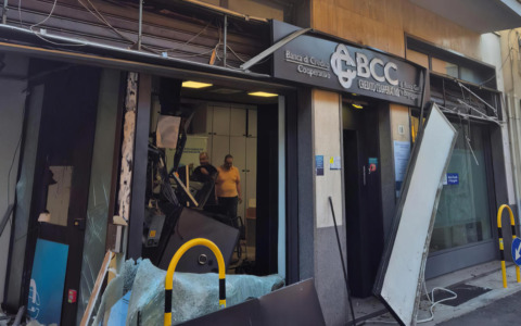 Notte di paura a Samarate: esplode il bancomat della Bcc