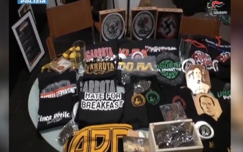 Sequestrato il canale Telegram del gruppo di estrema destra Do.Ra. per apologia del fascismo