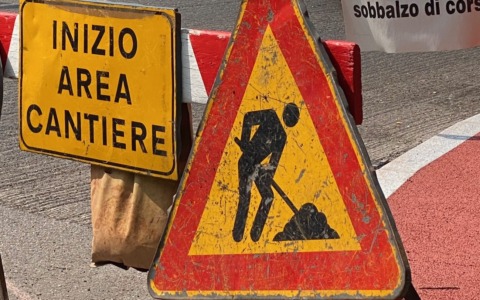 Interventi di asfaltatura per le vie San Francesco e San Pietro