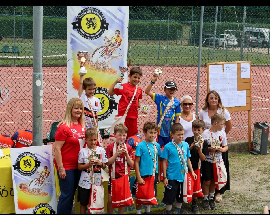 Varese van Vlaanderen Kids: i giovani ciclisti brillano ad Orino